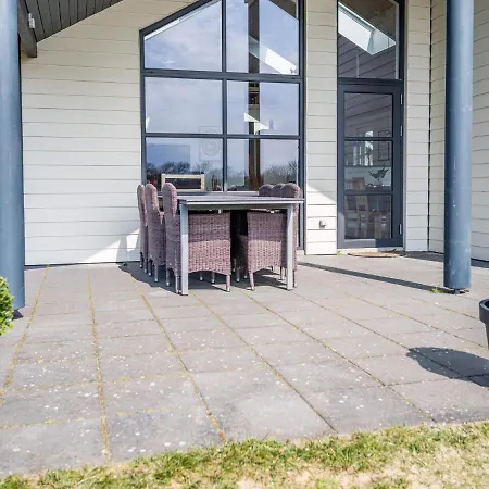Lix Holiday home Tarm